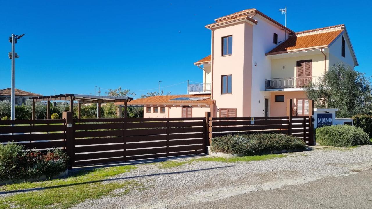 Stella Marina Paestum Hotell Exteriör bild